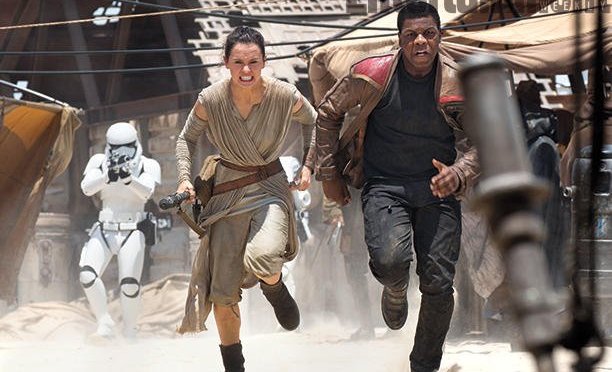 Star Wars: Episode VII – The Force Awakens pics raise new questions
